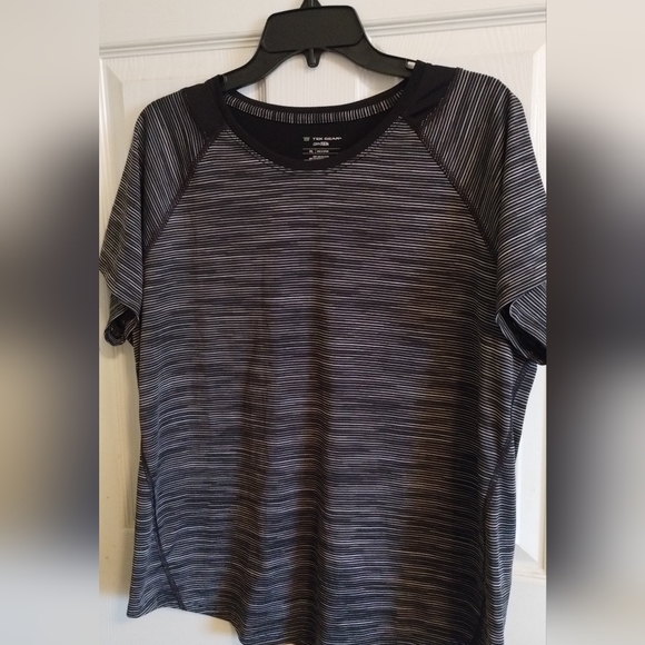 Tek Gear Nylon Like Top - Picture 3 of 10